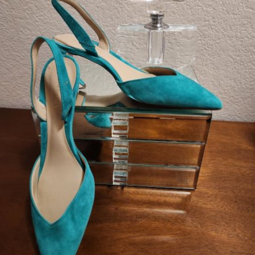 Suede Slingback Pump